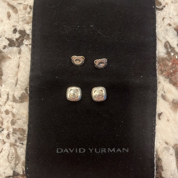 David Yurman Petite Albion Stud Earrings - Picture 5 of 12